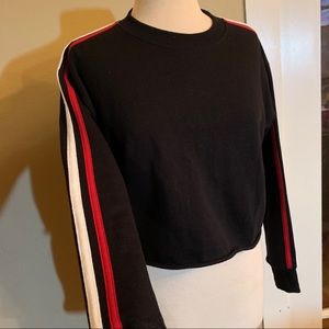 Forever 21 cropped black sweatshirt